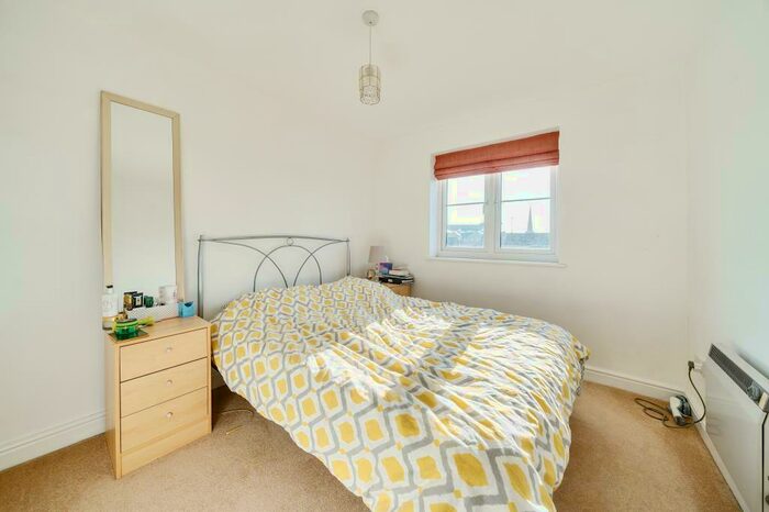 2 Bedroom Apartment To Rent In Rose Walk, Reading, RG1
