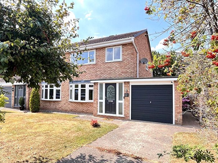 3 Bedroom Semi-Detached House To Rent In Quatford Close, Shrewsbury, Shropshire, SY1