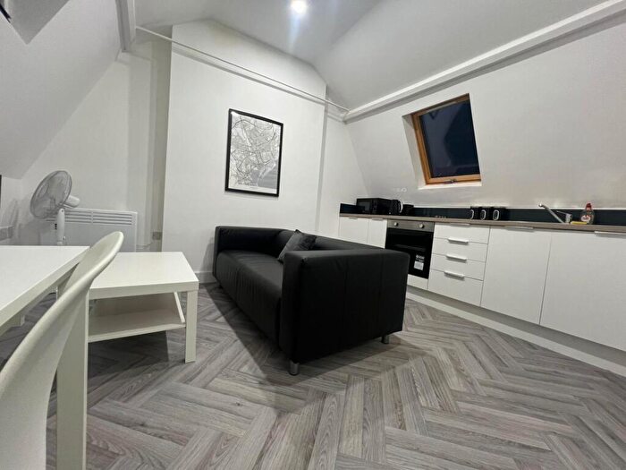 1 Bedroom Apartment To Rent In Mill Lane, Cardiff, CF10