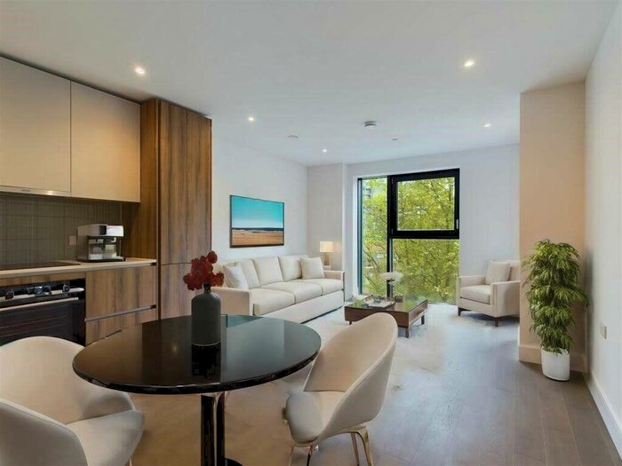 1 Bedroom Flat To Rent In Hawksbury Heights -, S81