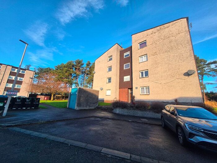 2 Bedroom Flat To Rent In Abernethy Road, Barnhill, Dundee, DD5