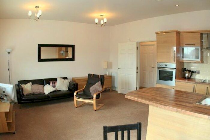 2 Bedroom Flat To Rent In Bewsey Street, Warrington WA2