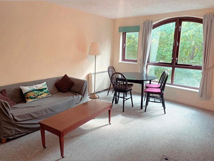 2 Bedroom House To Rent In The Heyes, Oxford, OX1