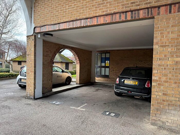 1 Bedroom Flat For Sale In Erith Road, Belvedere, DA17