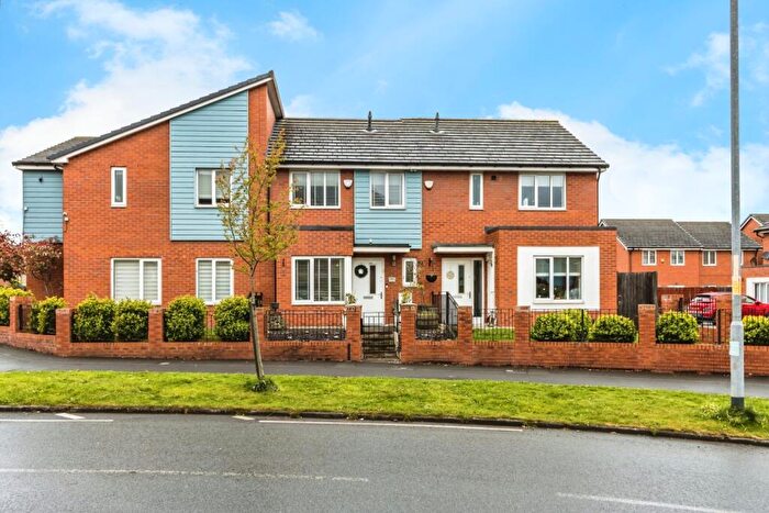 2 Bedroom Terraced House For Sale In Varley Street, Manchester, M40