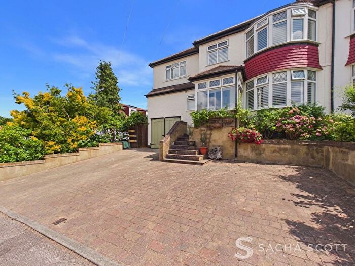 5 Bedroom Semi Detached House For Sale In Warren Mead, Banstead, SM7