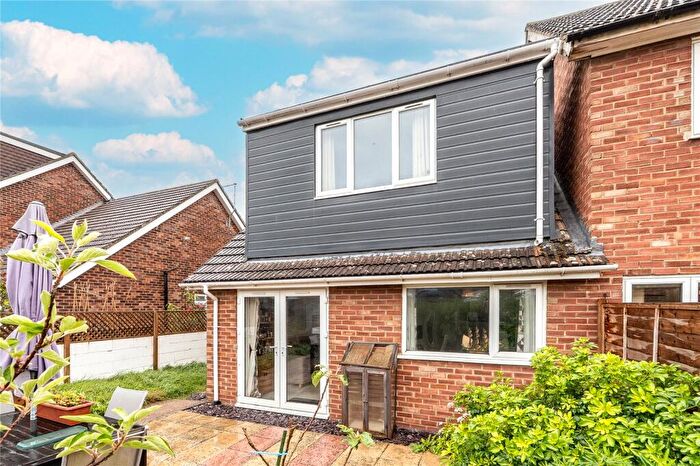 3 Bedroom End Of Terrace House For Sale In Churchill Close, Didcot, Oxfordshire, OX11