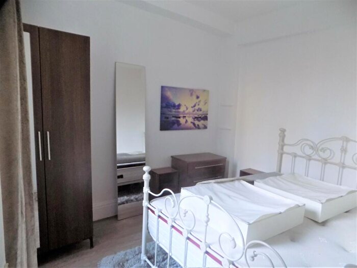 1 Bedroom Flat To Rent In Dulwich Road, London, SE24