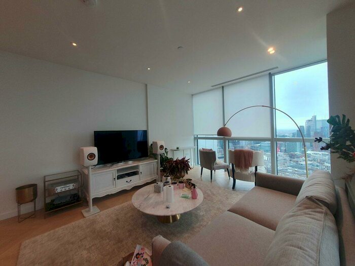 2 Bedroom Flat To Rent In City Road, Old Street, , London &# Bed Flat, EC1V