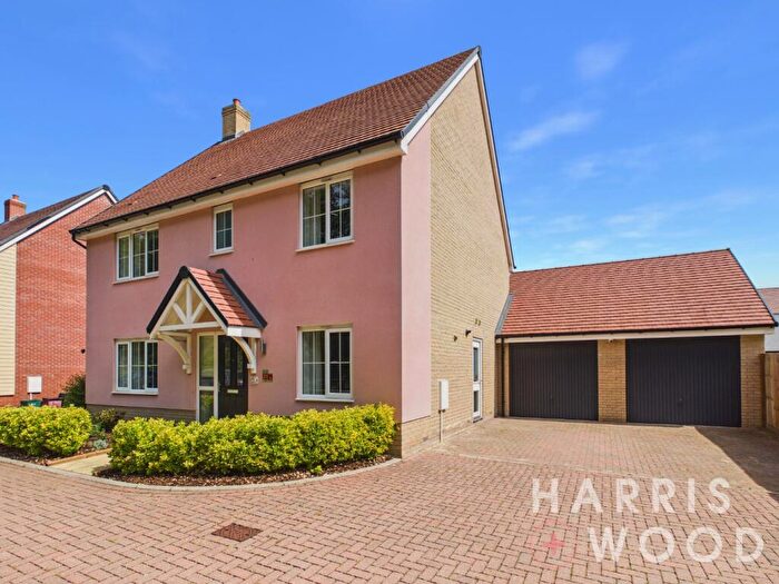 4 Bedroom Detached House For Sale In Barfoot Drive, Colchester, Essex, CO4