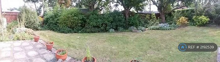 2 Bedroom Maisonette To Rent In Mapleton Close, Bromley, BR2