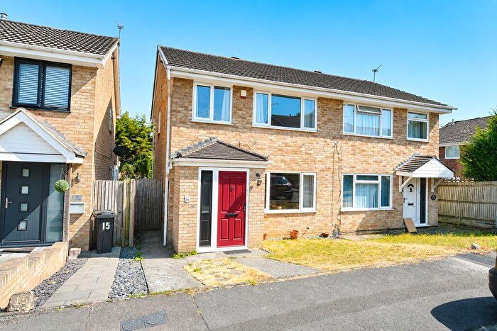 3 Bedroom Semi-Detached House For Sale In Newenden Close, Maidstone, ME14