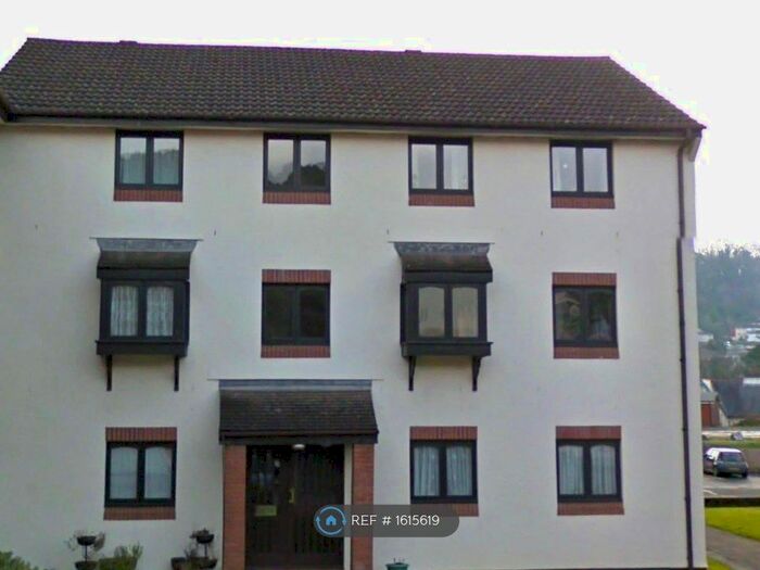 2 Bedroom Flat To Rent In St. Marys Court, Plymouth, PL7