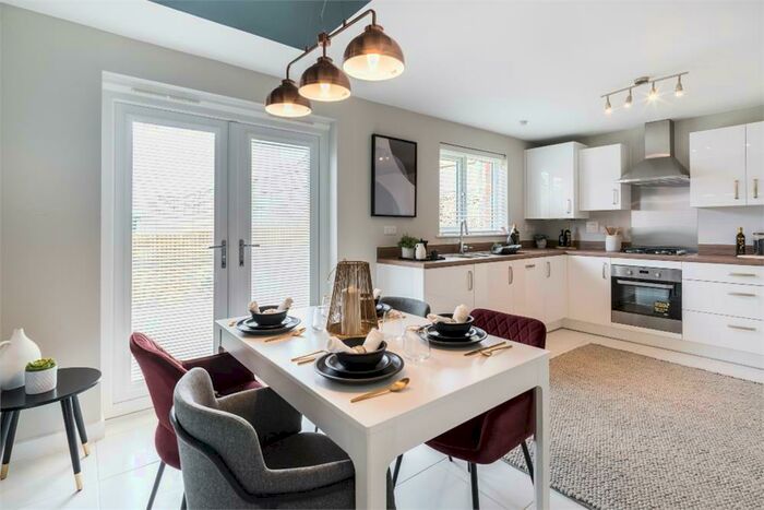 4 Bedroom Detached House For Sale In Thame Road, Longwick, HP27