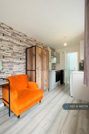 Studio To Rent In Bourne Road, Cambridge, CB4