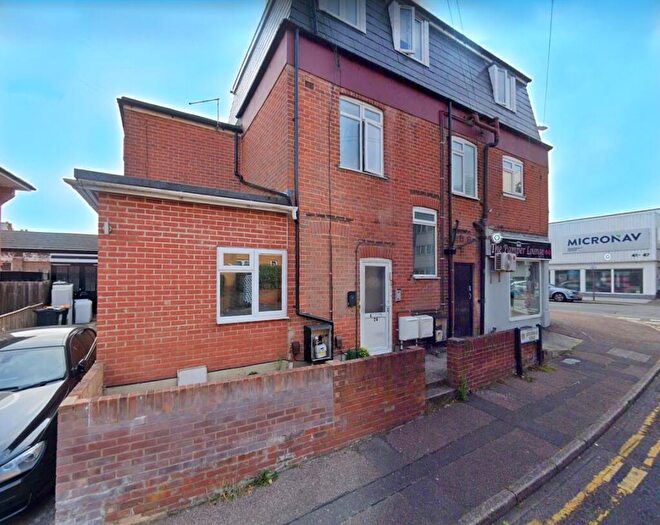 2 Bedroom Flat To Rent In Seabourne Road, Bournemouth, BH5