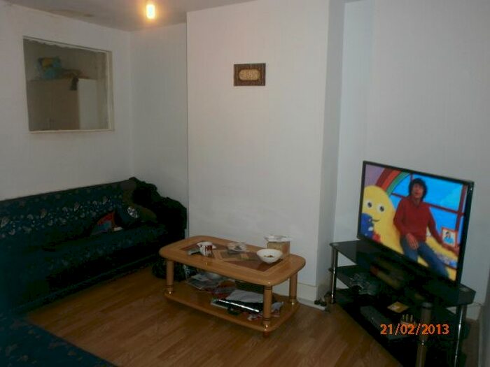 3 Bedroom Terraced House To Rent In Green Lane, Ilford, IG1