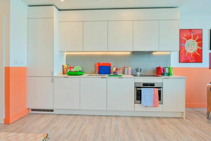 1 Bedroom Flat To Rent In Coppermaker Square, Stratford, London, E20