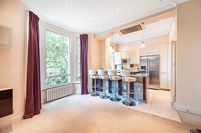 2 Bedroom Flat To Rent In Mall Villas, Hammersmith, London, W6