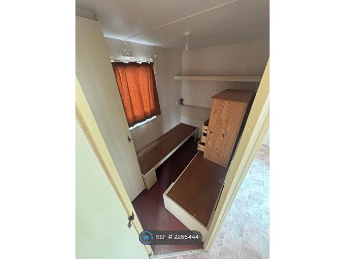 2 Bedroom Mobile/park Home To Rent In Stilebridge Lane, Linton, Maidstone, ME17