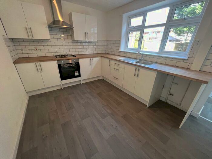 2 Bedroom End Of Terrace House To Rent In Eastern Avenue, Speke, L24