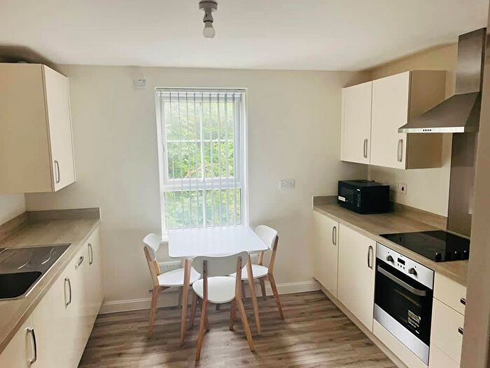 2 Bedroom Flat To Rent In Tawny Grove, Coventry, CV4