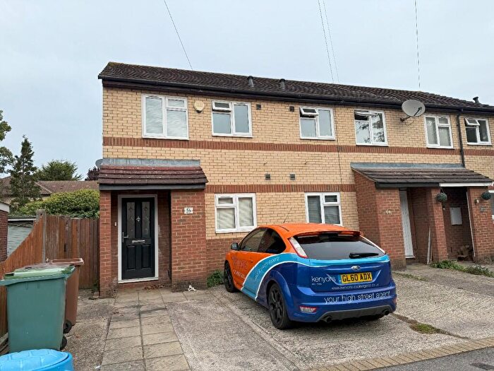 2 Bedroom End Of Terrace House To Rent In William Street, Carshalton, Greater London, SM5