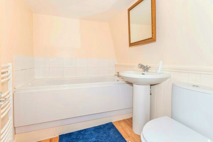 2 Bedroom Apartment To Rent In Ironmonger Street, Stamford, PE9