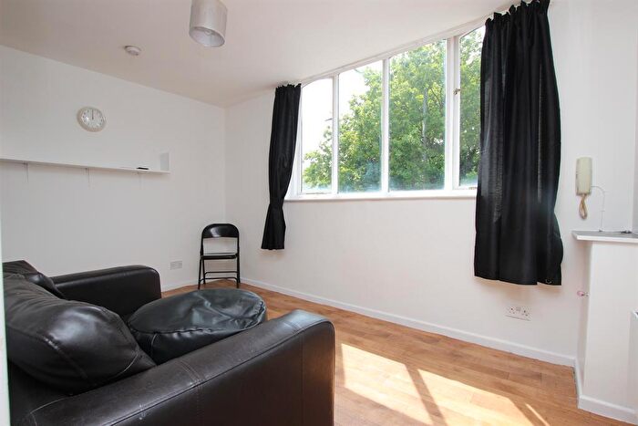 Studio To Rent In Bridge Street, Darwen, BB3
