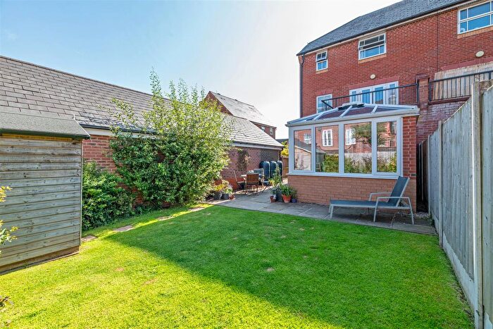 3 Bedroom End Terrace House For Sale In Ashford Drive, Appleton, Warrington, WA4