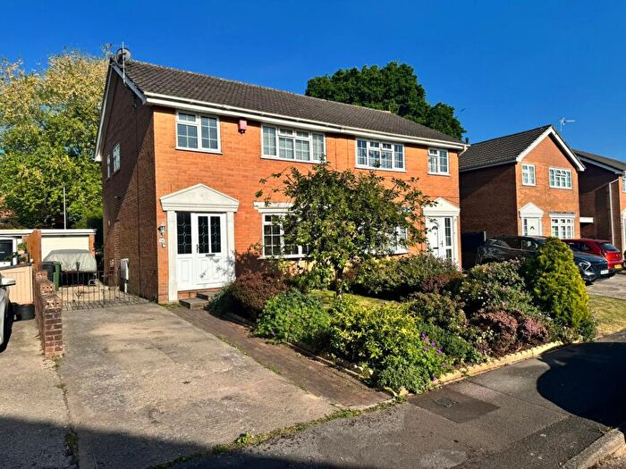 3 Bedroom Semi-Detached House For Sale In Dorset Way, Yate, BS37