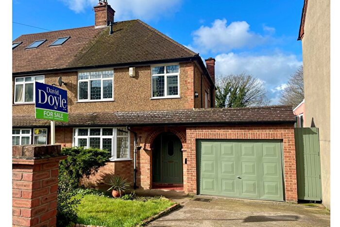 3 Bedroom Semi-Detached House For Sale In Alexandra Road, Hemel Hempstead, HP2