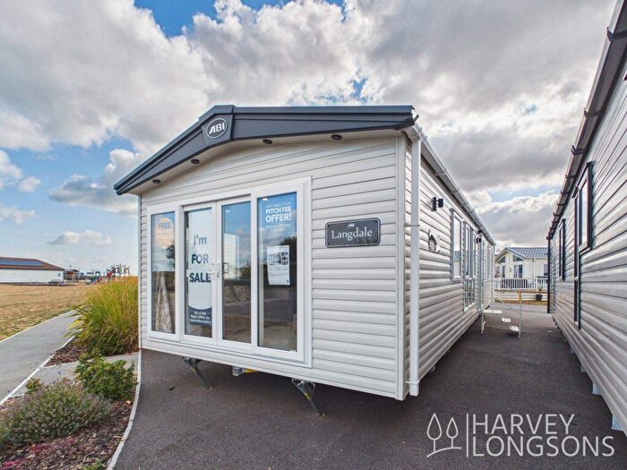 2 Bedroom Park Home For Sale In Seaview Holiday Park, CT5