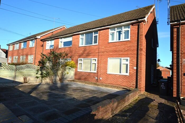 2 Bedroom Ground Maisonette To Rent In Royal Oak Lane, Ash Green, CV12