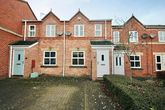 2 Bedroom Property To Rent In St. Pauls Mews, York, YO24