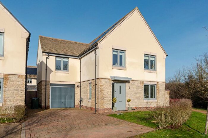 5 Bedroom Detached House For Sale In Haricot Vale Road, Bicester, OX27