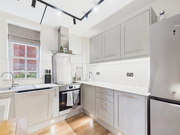 2 Bedroom Flat To Rent In Pimlico, London, SW1P