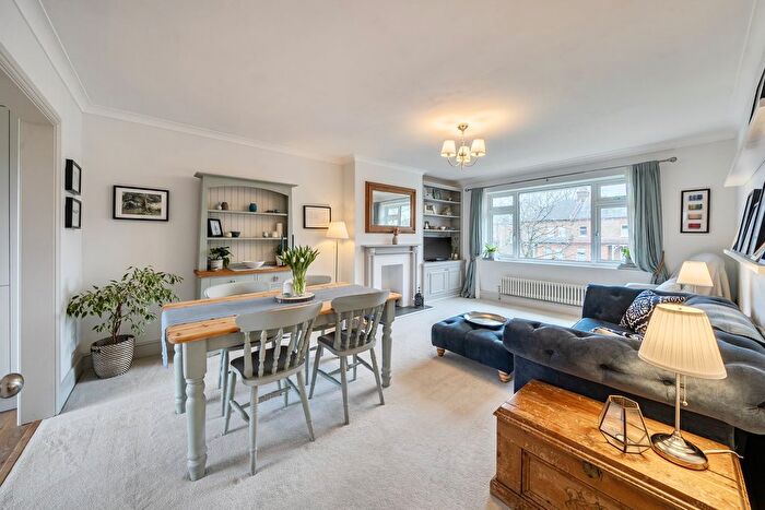 2 Bedroom Flat For Sale In Reddons Road, Beckenham, BR3