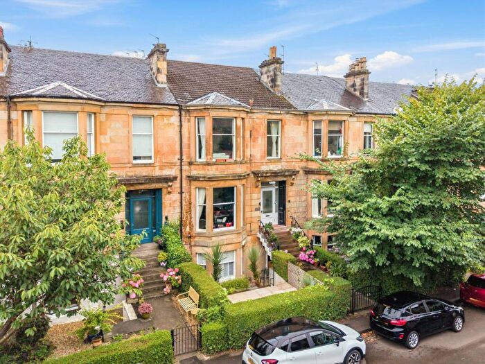 2 Bedroom Apartment For Sale In Flat, Queen Square, Strathbungo, G41