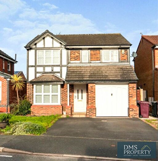 4 Bedroom Detached House For Sale In Willaston Drive, Liverpool, L26