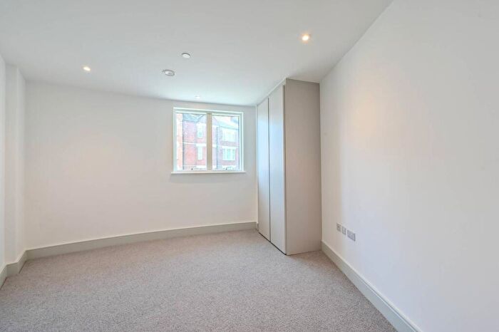 2 Bedroom Flat For Sale In Clifton Mansions, Willesden Green, NW2