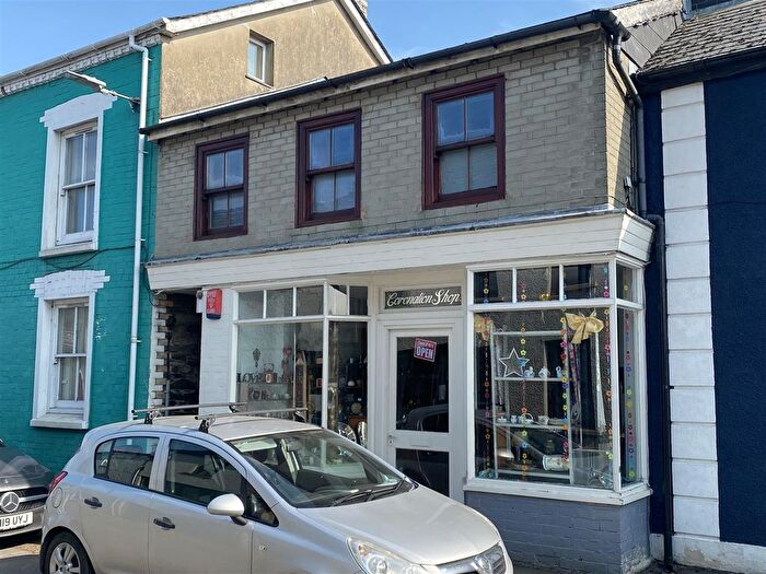 1 Bedroom Flat For Sale In Church Street, Tregaron, Nr Lampeter, SY25