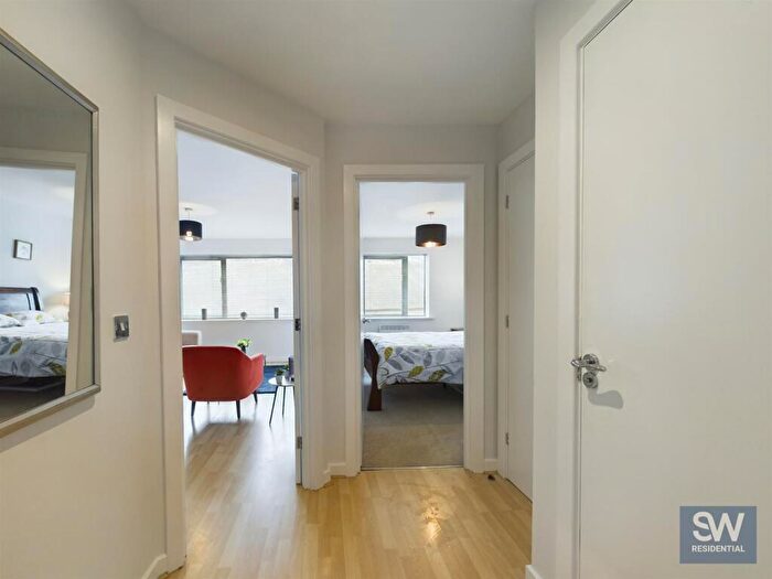 1 Bedroom Apartment For Sale In Butcher Street, Round Foundry, Leeds, LS11