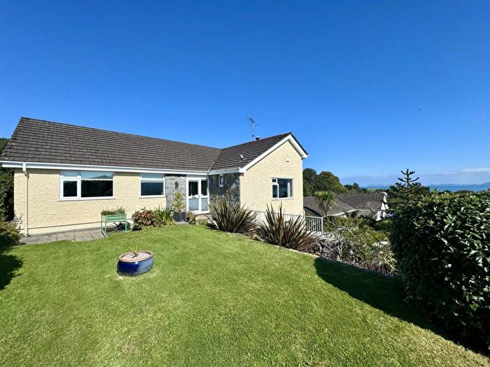 4 Bedroom Detached House For Sale In Cae Mair, Beaumaris, LL58