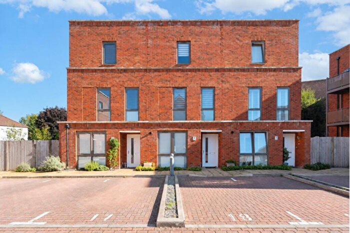 4 Bedroom House For Sale In Nihill Place, Croydon, CR0