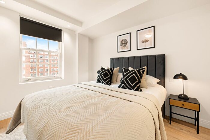 1 Bedroom Flat To Rent In Dolphin Square, London, SW1V