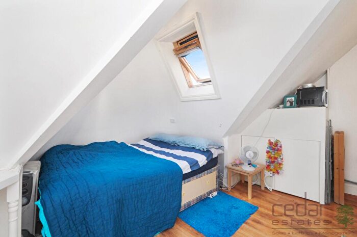 Flat To Rent In Canfield Gardens, South Hampstead, NW6