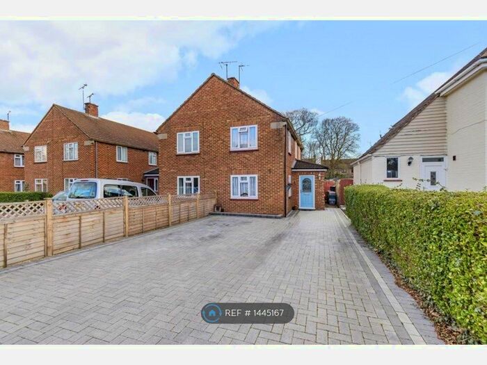 2 Bedroom Semi-Detached House To Rent In Falcon Avenue, Reading, RG2