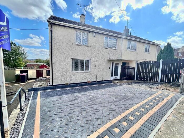 3 Bedroom Semi-Detached House To Rent In Rose Crescent, Rawmarsh, Rotherham, S62
