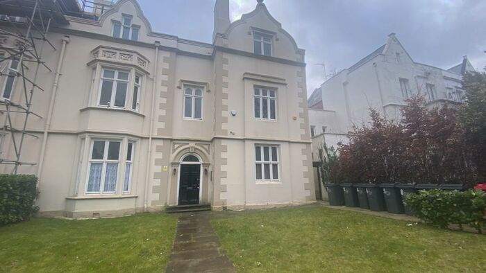 2 Bedroom Flat To Rent In Spencer Parade, Northampton, NN1